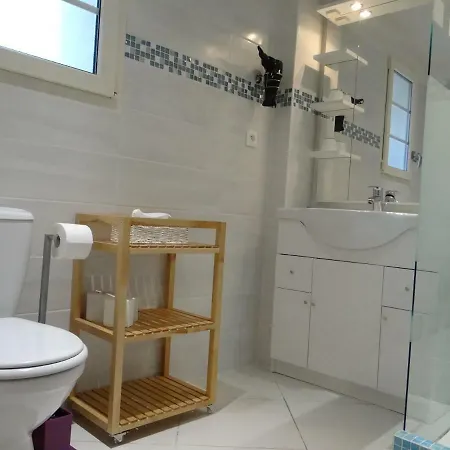 Apartment T2 50m² Vue Presqu'il De Giens. Rc Hyeres