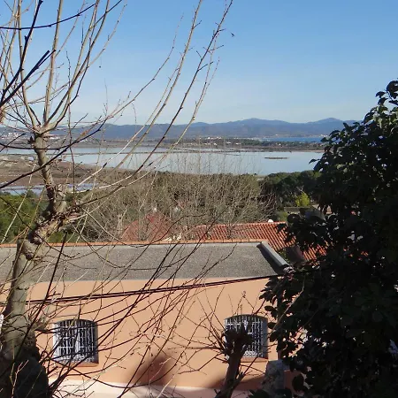 Apartment T2 50m² Vue Presqu'il De Giens. Rc