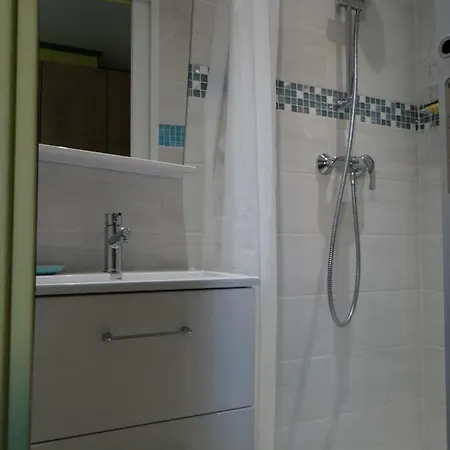 T2 50m² Vue Presqu'il De Giens. Rc Appartement Hyères